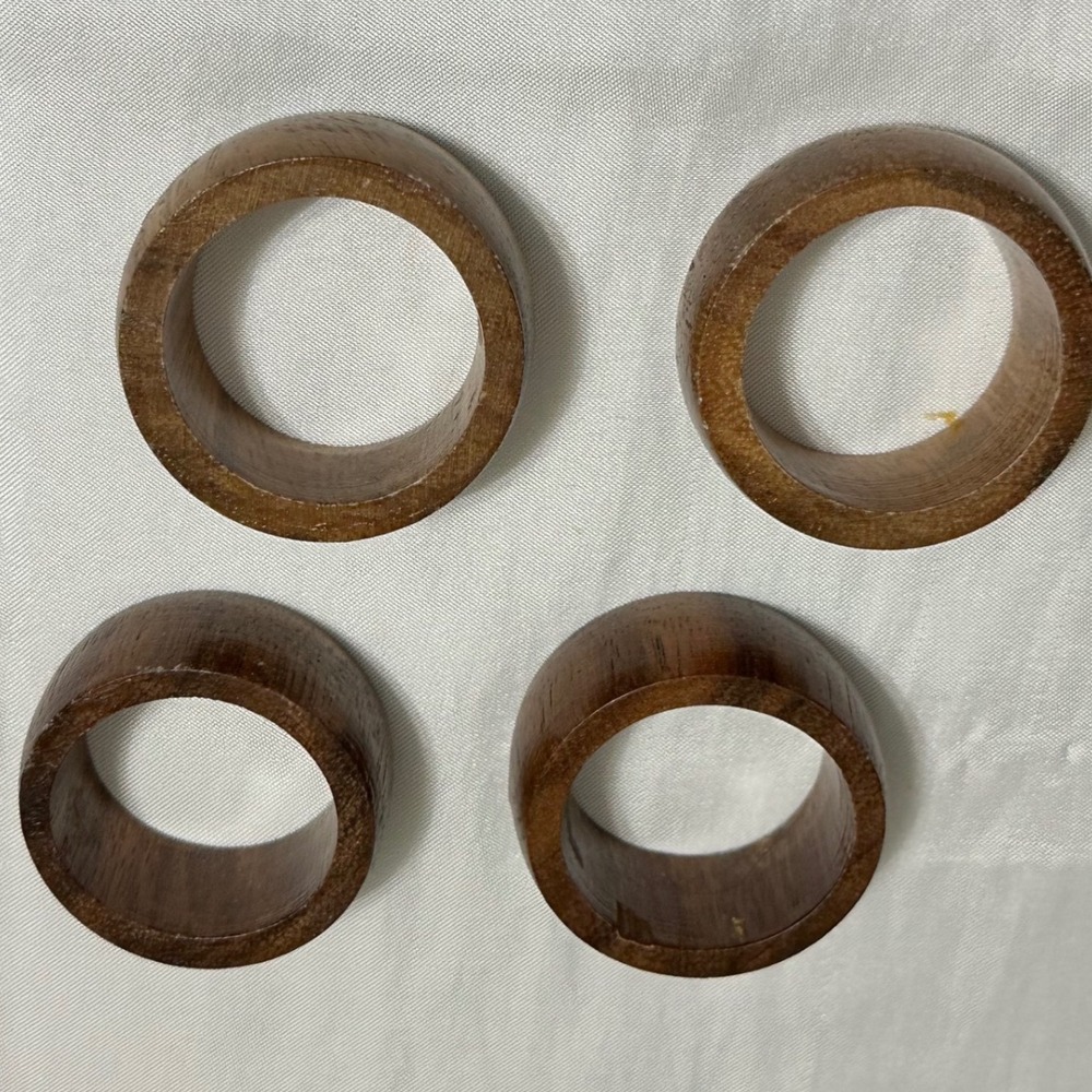 Unbranded Wooden Napkin Rings Set of 4 Brown Good Rustic Mid Century Modern